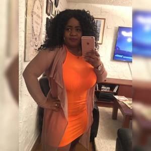 Meet your Posher, Esther